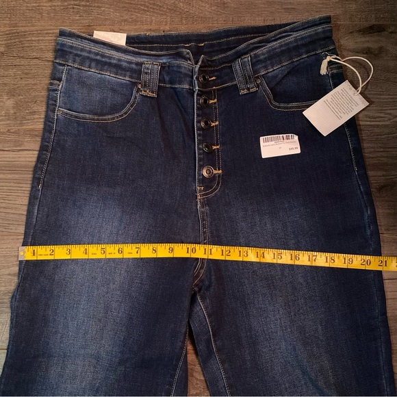 NWT Grace & Lace Jeans button fly flare denim jeans - Picture 15 of 16